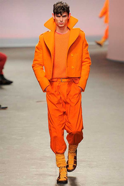 moda masculina naranja